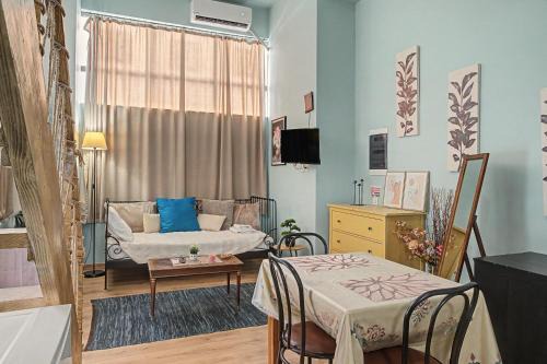 Maria's Nest in Athens