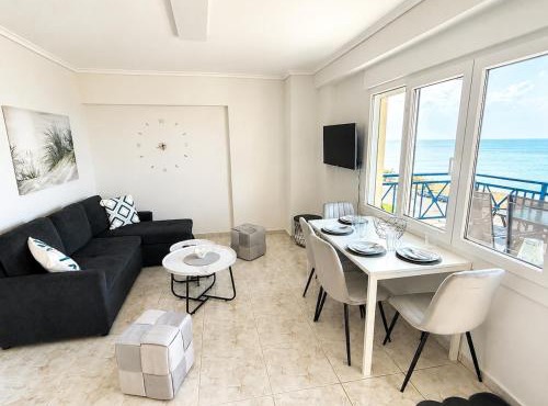 Sea View Luxury Apartment Beachfront 2BR in Neoi Epivates
