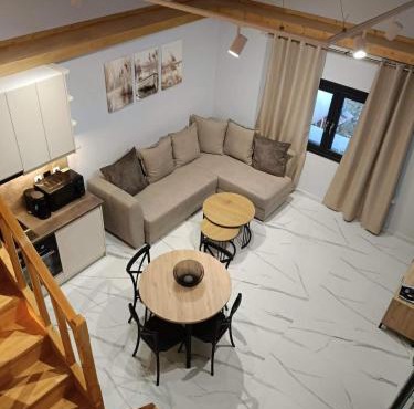 Peaceful Loft Retreat with Modern Design in Lépoura