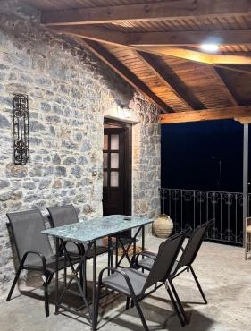 Αρχοντικό Κάτω Βρύση in Levidi