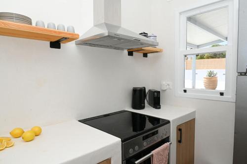 Mandrakia Living House in Mandrakia