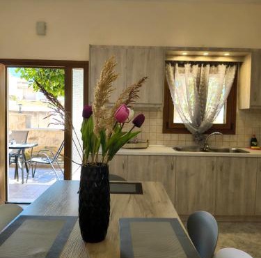 The Cretan Terrace Retreat in Angeliana