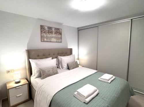 Arothea Beachside House in Heraklion