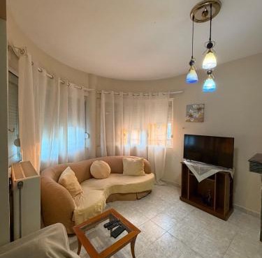 Silver View House in Theologos