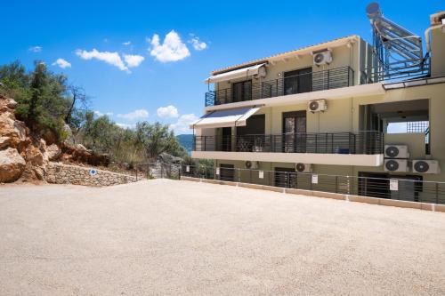 Poseidon Sea View Apartments - Sea, Lake in Nikiana
