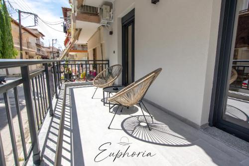Euphoria Central Living in Stavros