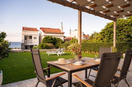 Aelia Summer House in Samos