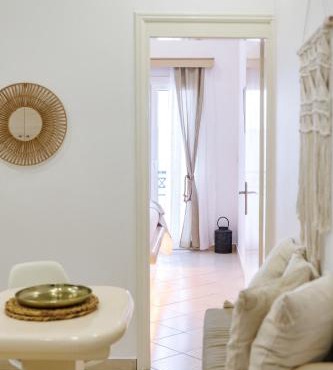 Golden Secret Beach House in Perissa