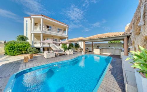 Marilyn Manor, Exclusive Hideway, By ThinkVilla in Gouves