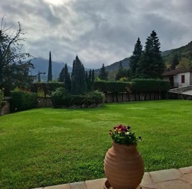 Panos Stone House in Lílaia