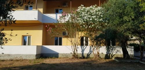 Thaleia Studios & Apartments in Kavos