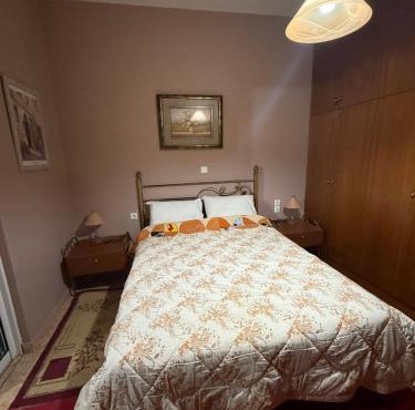 Modern 1-bedroom with BBQ & Roof Garden near Beach in Stalos