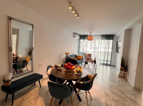 Casa de Tres Hermanos in the heart of Athens in Athens