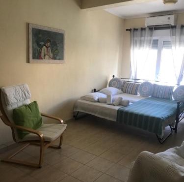 Melinas Home in Chrysoupolis