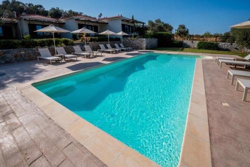 Isolaire Residences in Pyrgi Thermis