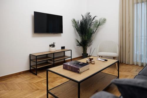 Cozy Apartment in Larisis 9-11 in Athens