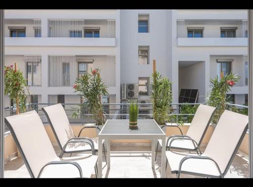 Adelos III Bloom Villa 5BR 360m - Sauna - Rooftop in Athens