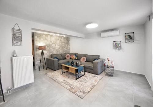 Cozy Like Home in Kastoria