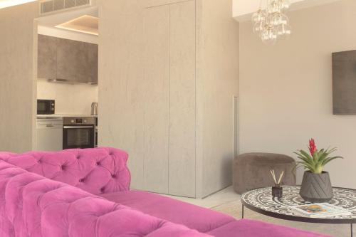 Luxury Apartment near Acropolis-Living Stone Gold in Athens