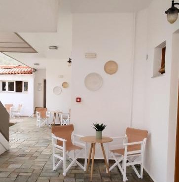Idomeneas Apartments in Sougia