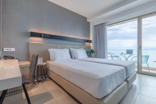 Hotel Avra by Smile hotels - Free Airport Shuttle in Rafina