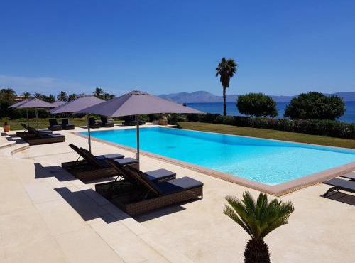 Therme Sea Luxury Lodge in Thermisia