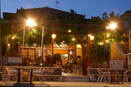 Porto Sabatiki in Sampatiki